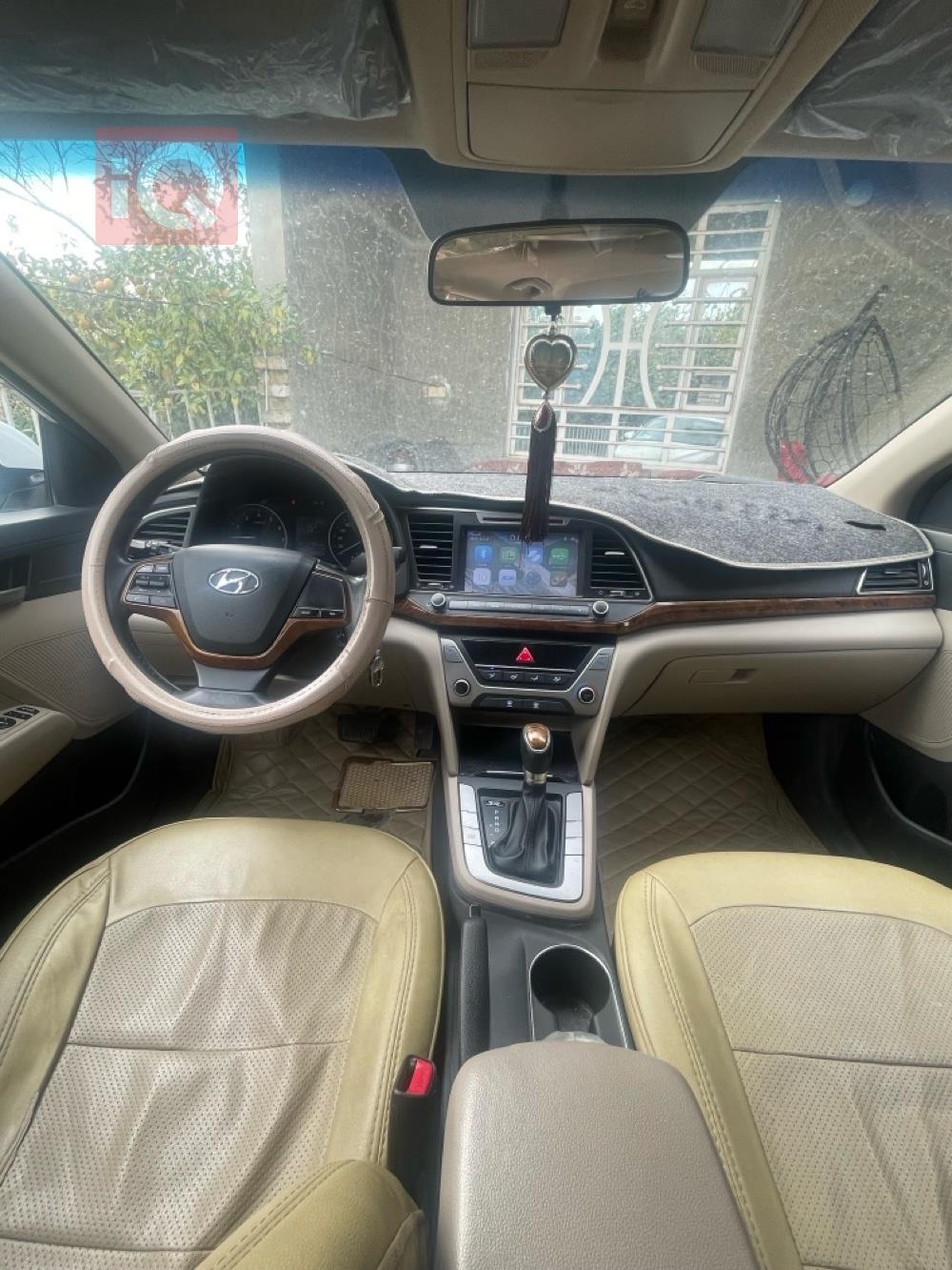 هیوندای ئەلەنترا